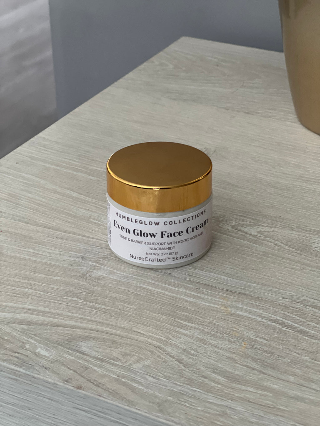 Even Glow Face Cream – Tone & Barrier Support with Kojic Acid + Niacinamide | NurseCrafted™
Net Wt. 2 oz (57 g).